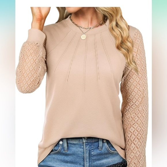 blooming jelly Tops - NWT Blooming Jelly Women's Waffle Knit Top With Lace Long Sleeves Sz L